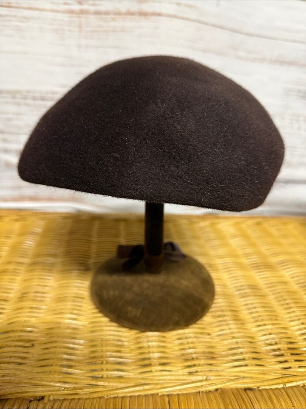 Vintage CLEMAR By WESCO Felted Wool Fleur de Lis Juliet Hat Brown